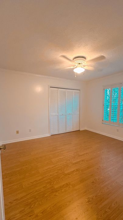 For Rent: $2,999 (3 beds, 2 baths, 1784 Square Feet)