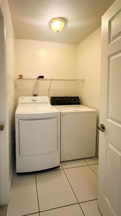 For Rent: $2,999 (3 beds, 2 baths, 1784 Square Feet)