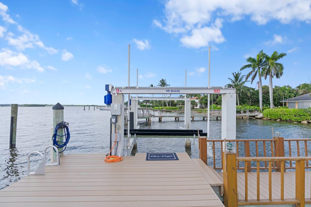 For Sale: $12,900,000 (3 beds, 2 baths, 2005 Square Feet)