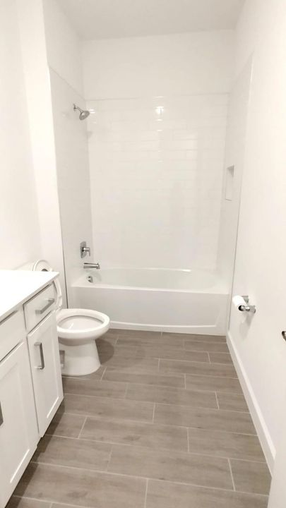 Active With Contract: $3,950 (4 beds, 2 baths, 2300 Square Feet)