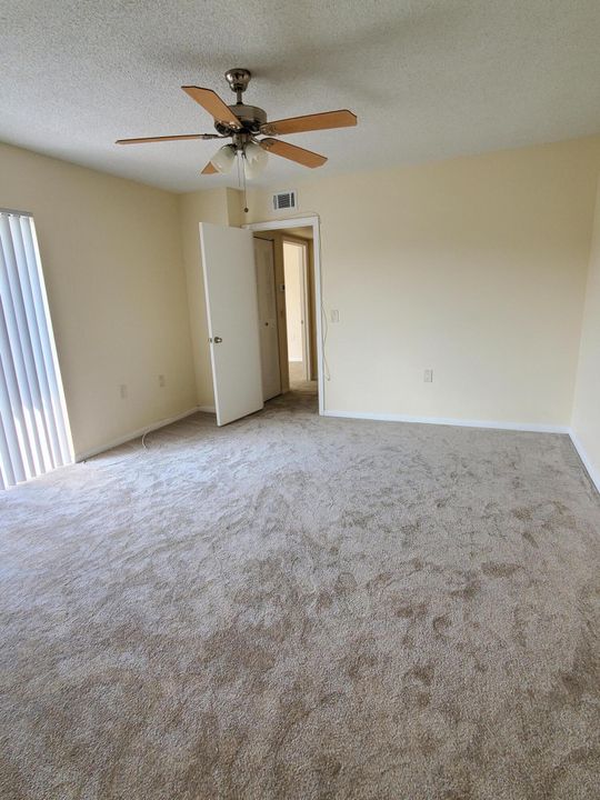 Active With Contract: $2,200 (2 beds, 2 baths, 1310 Square Feet)