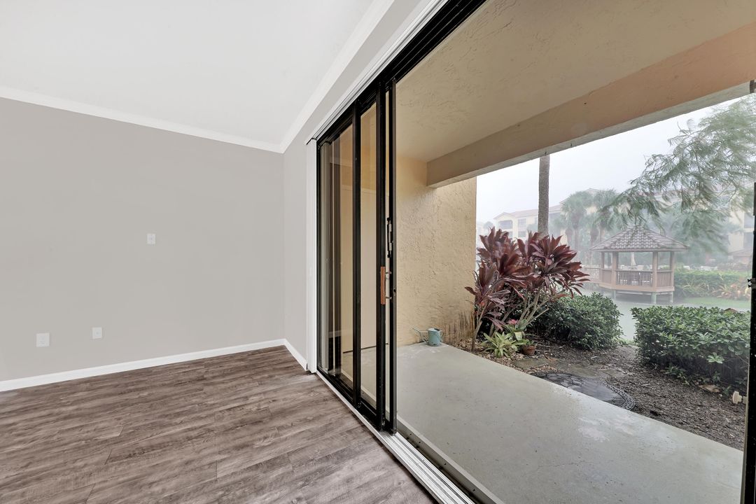 For Sale: $398,000 (2 beds, 2 baths, 1192 Square Feet)