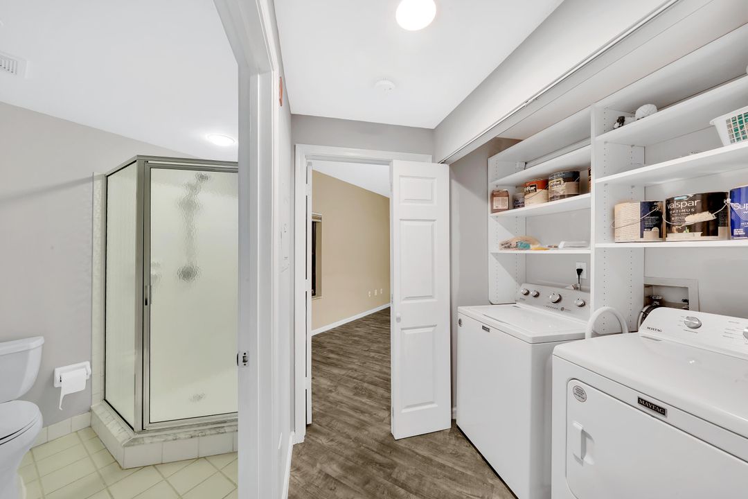 For Sale: $398,000 (2 beds, 2 baths, 1192 Square Feet)