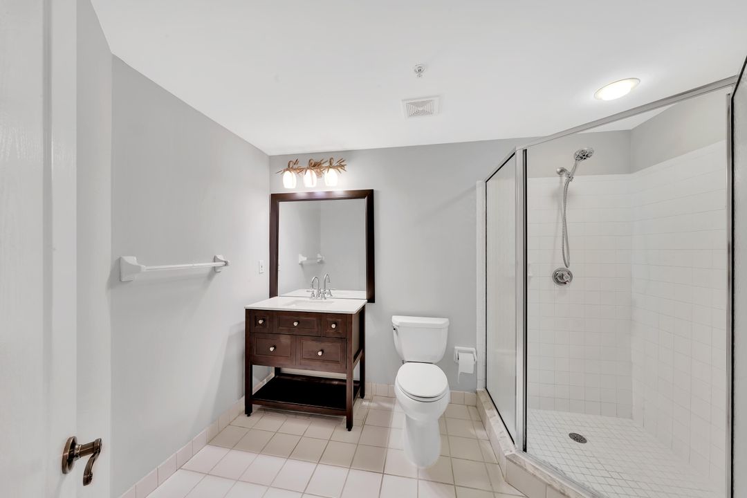 For Sale: $398,000 (2 beds, 2 baths, 1192 Square Feet)