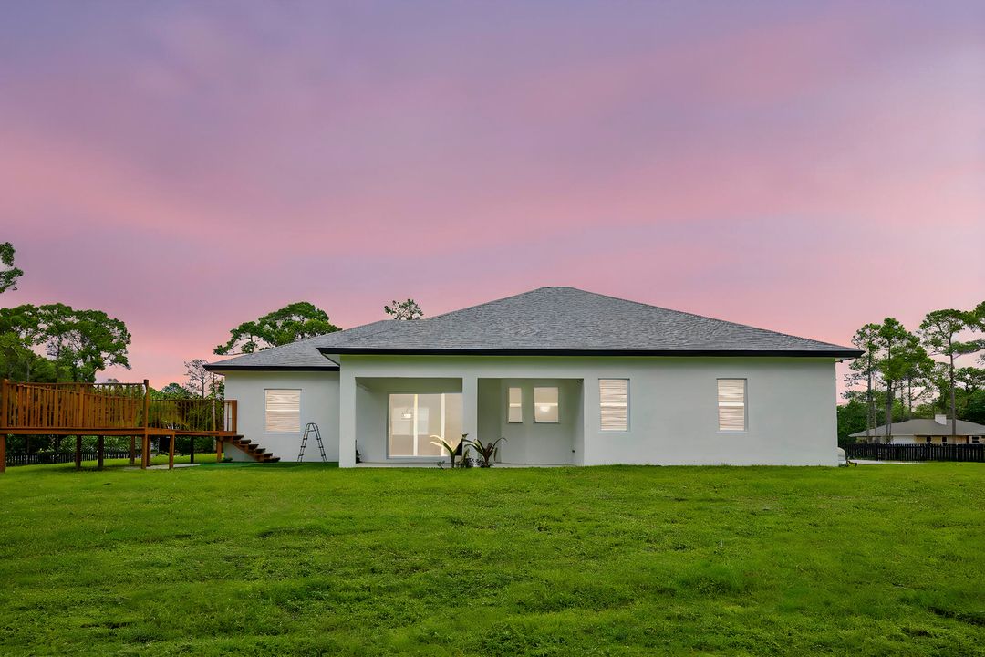 Active With Contract: $749,900 (4 beds, 2 baths, 1938 Square Feet)