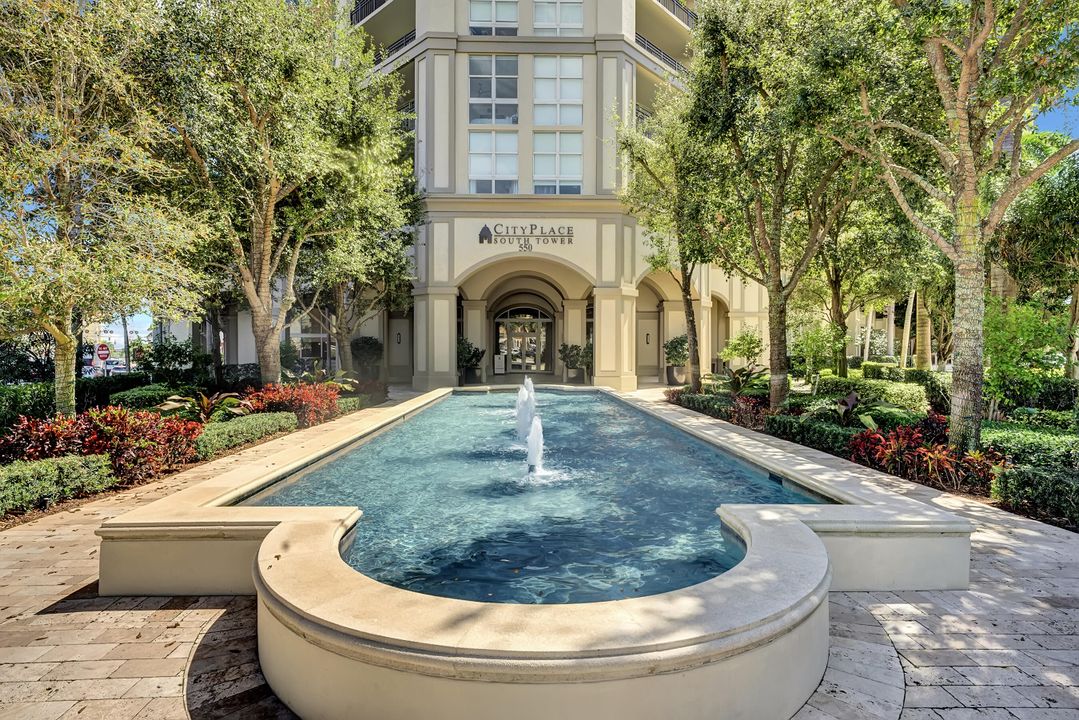 For Sale: $2,050,000 (3 beds, 2 baths, 1709 Square Feet)