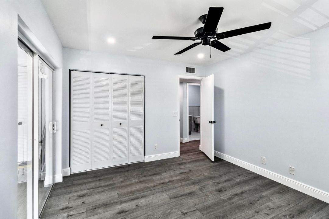 For Sale: $264,300 (2 beds, 2 baths, 1010 Square Feet)