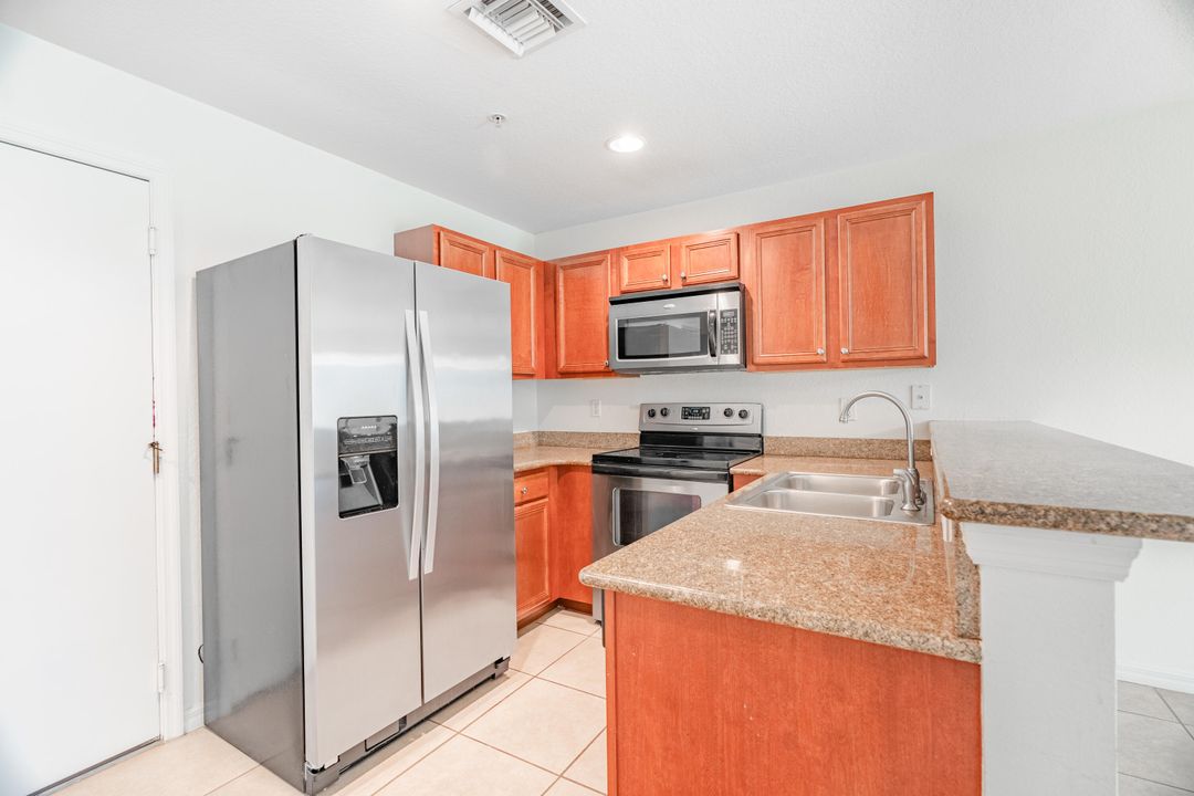 For Sale: $340,000 (3 beds, 2 baths, 1492 Square Feet)