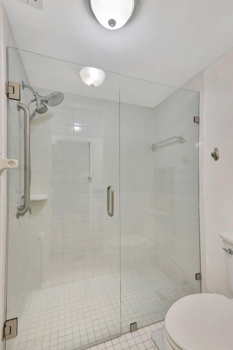 For Sale: $670,000 (2 beds, 2 baths, 1250 Square Feet)