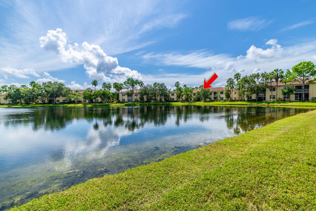 Active With Contract: $435,000 (3 beds, 2 baths, 2377 Square Feet)