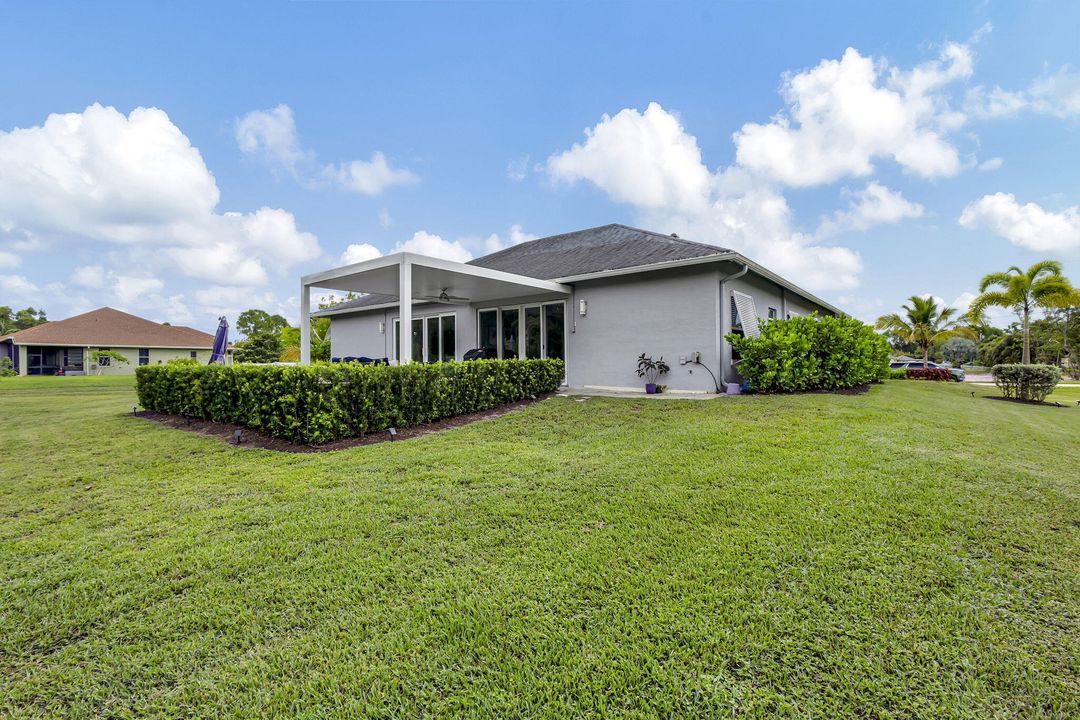 For Sale: $725,000 (3 beds, 2 baths, 2089 Square Feet)