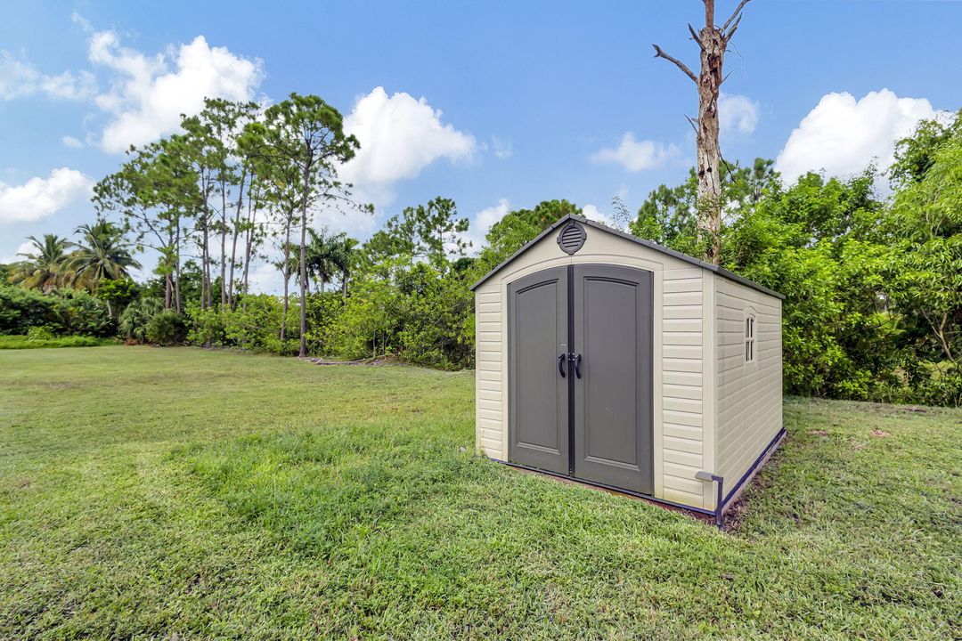 For Sale: $725,000 (3 beds, 2 baths, 2089 Square Feet)