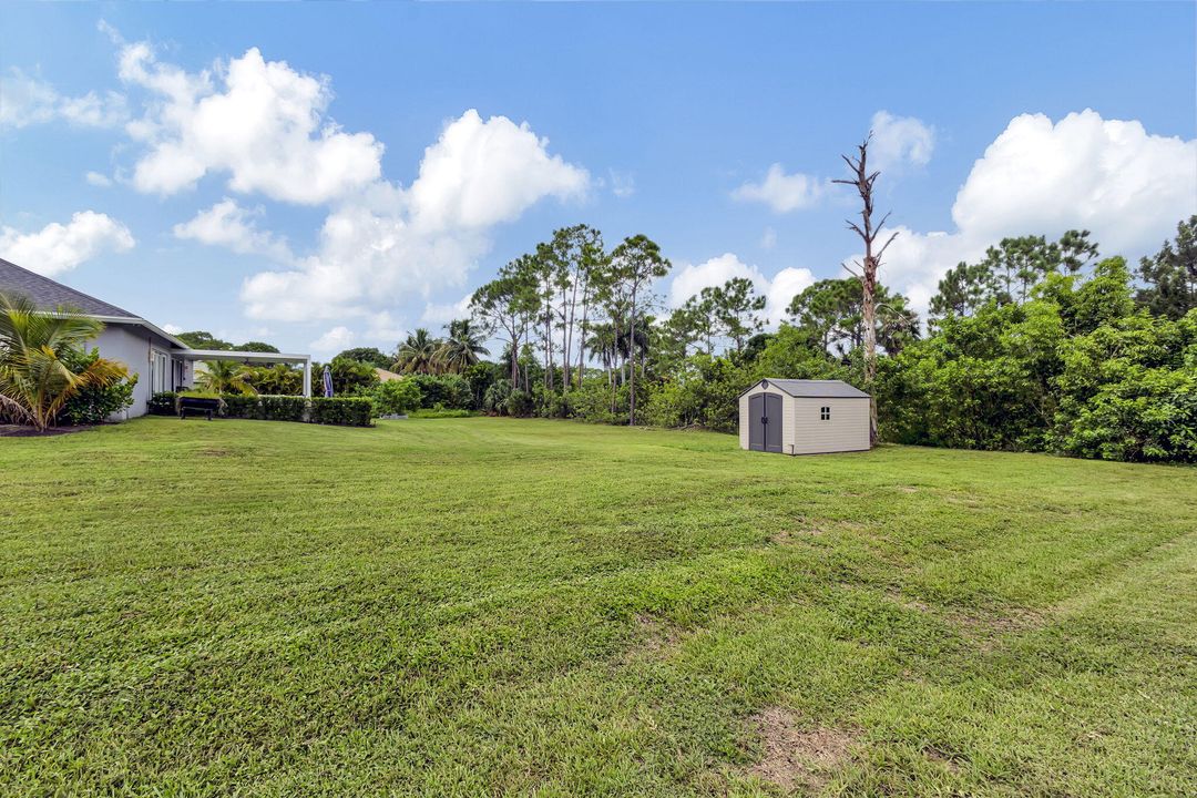 For Sale: $725,000 (3 beds, 2 baths, 2089 Square Feet)