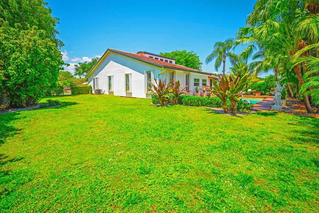 For Sale: $2,700,000 (3 beds, 3 baths, 2673 Square Feet)