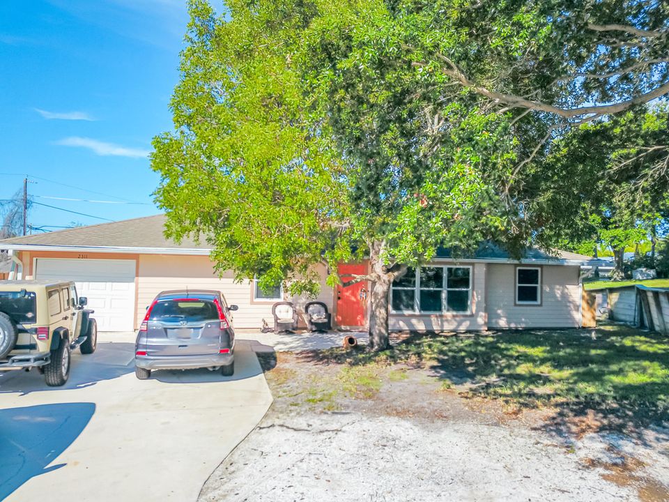 Active With Contract: $449,000 (3 beds, 2 baths, 1714 Square Feet)