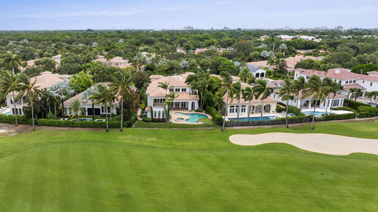 For Sale: $4,950,000 (4 beds, 4 baths, 5621 Square Feet)