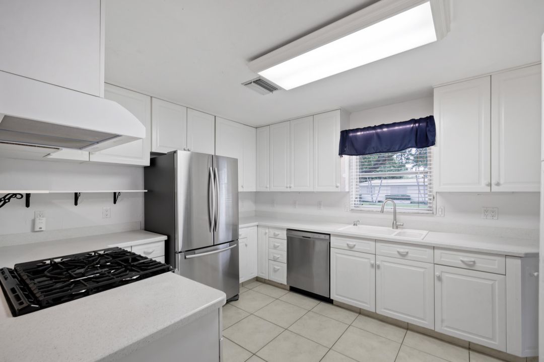 Active With Contract: $3,900 (4 beds, 2 baths, 1769 Square Feet)