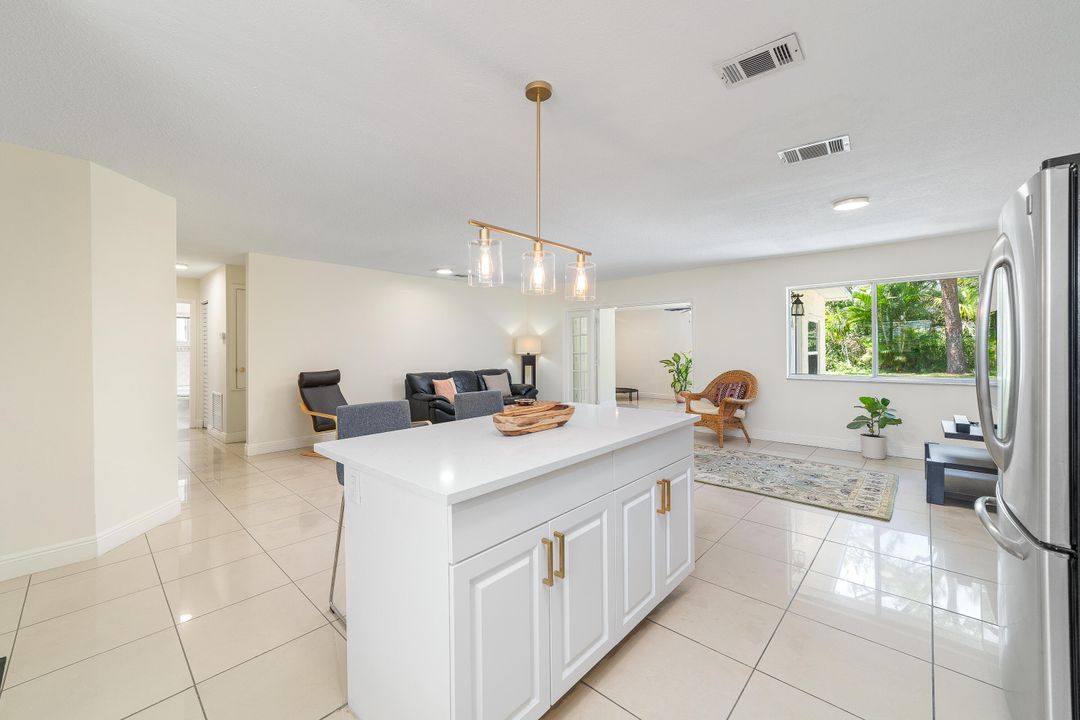 Active With Contract: $322,500 (3 beds, 2 baths, 1412 Square Feet)