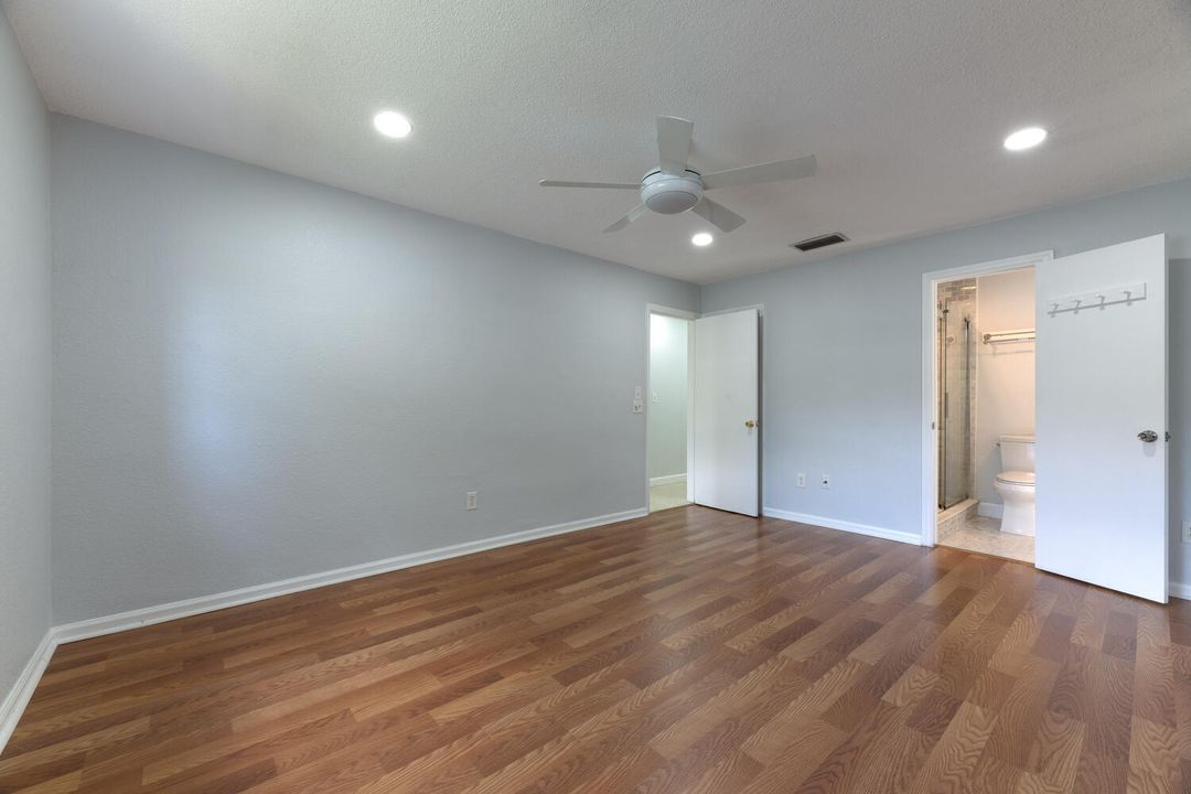 Active With Contract: $4,250 (3 beds, 2 baths, 1406 Square Feet)