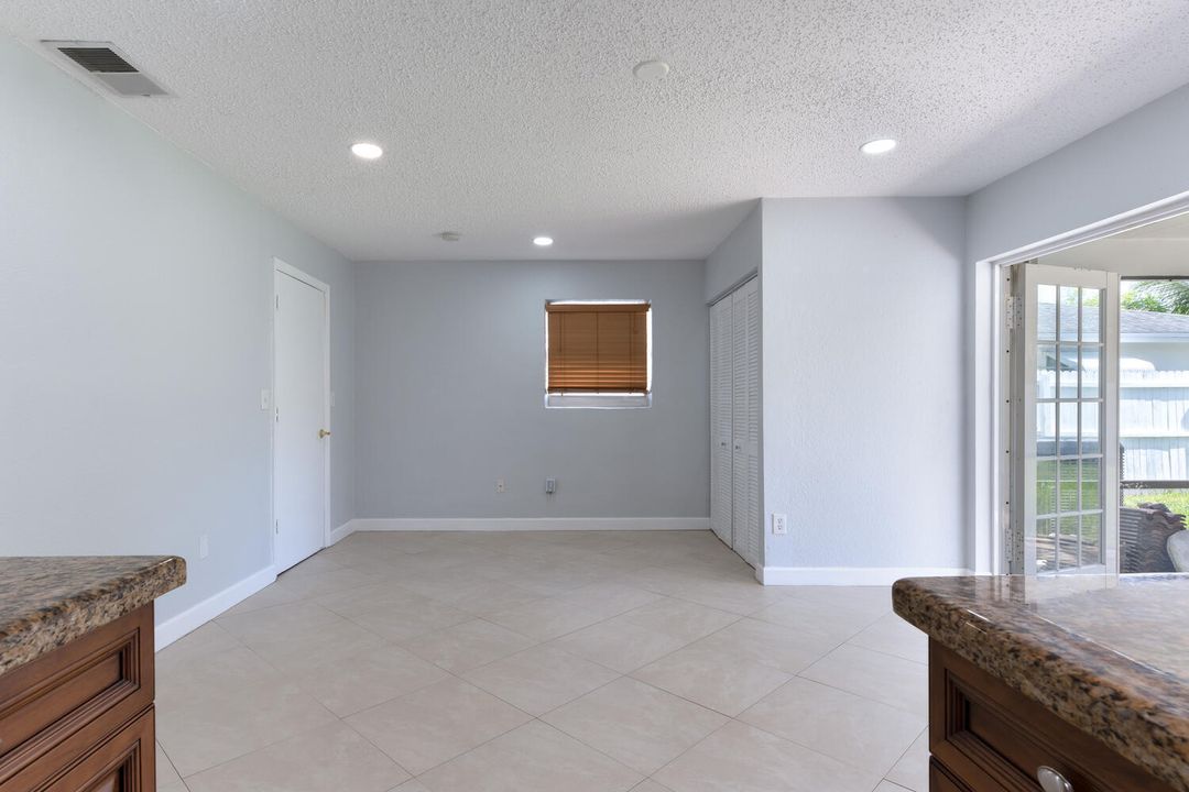 Active With Contract: $4,250 (3 beds, 2 baths, 1406 Square Feet)