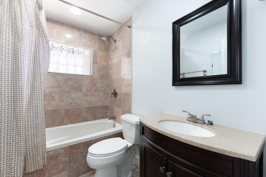 Active With Contract: $4,250 (3 beds, 2 baths, 1406 Square Feet)