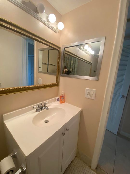 For Rent: $1,275 (1 beds, 1 baths, 615 Square Feet)