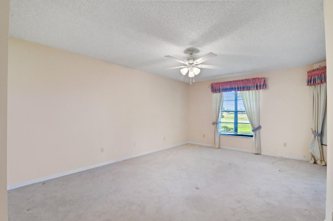 For Sale: $439,900 (3 beds, 2 baths, 1905 Square Feet)