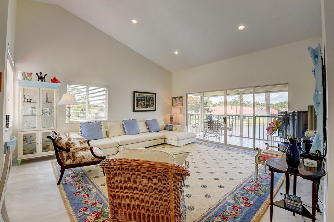 Active With Contract: $5,500 (3 beds, 2 baths, 1645 Square Feet)