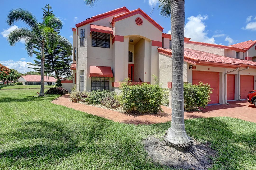 Active With Contract: $5,500 (3 beds, 2 baths, 1645 Square Feet)