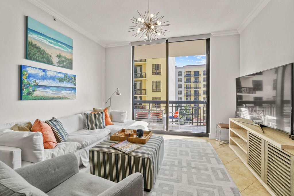 Active With Contract: $6,500 (2 beds, 2 baths, 1324 Square Feet)