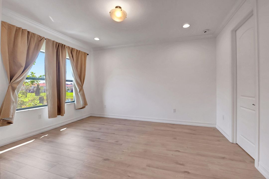 Active With Contract: $625,000 (3 beds, 2 baths, 1728 Square Feet)