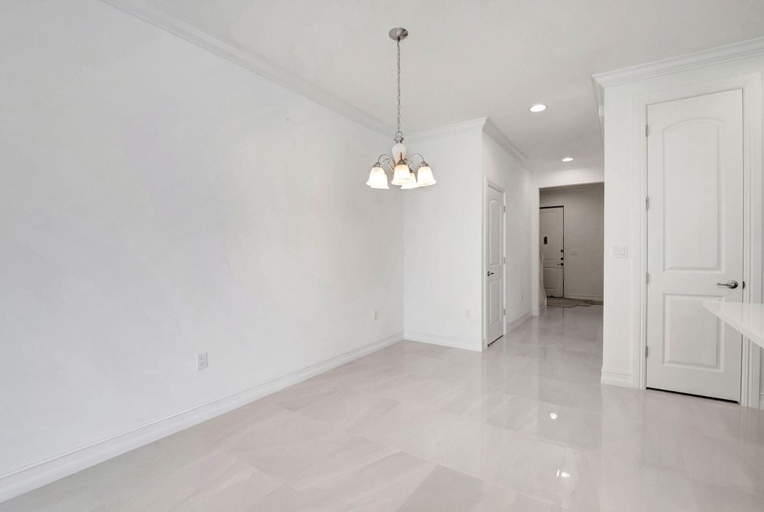 Active With Contract: $625,000 (3 beds, 2 baths, 1728 Square Feet)