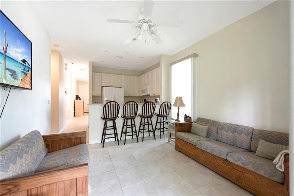 For Sale: $269,000 (3 beds, 2 baths, 1288 Square Feet)