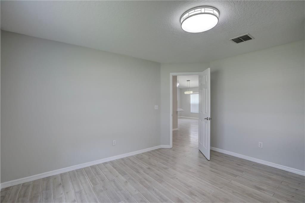 Active With Contract: $349,900 (3 beds, 2 baths, 1843 Square Feet)