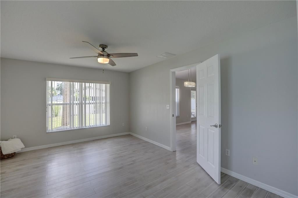 Active With Contract: $349,900 (3 beds, 2 baths, 1843 Square Feet)