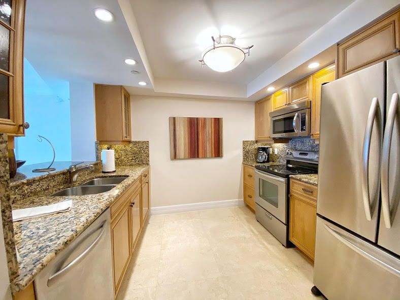 Active With Contract: $5,500 (2 beds, 2 baths, 1445 Square Feet)