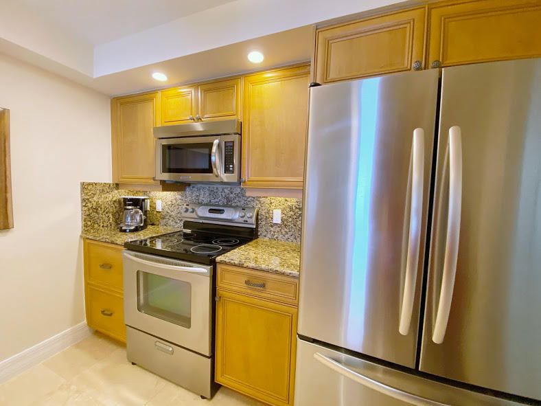 Active With Contract: $5,500 (2 beds, 2 baths, 1445 Square Feet)