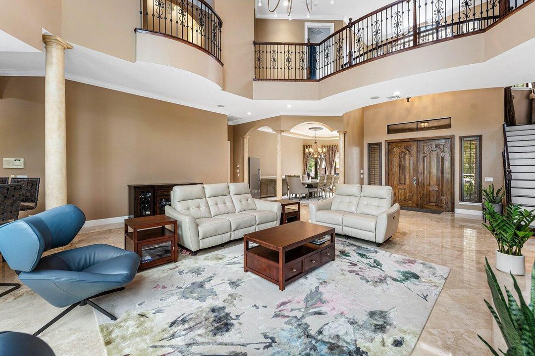 For Sale: $1,895,000 (6 beds, 7 baths, 5368 Square Feet)