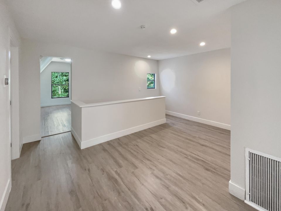 For Sale: $655,000 (3 beds, 2 baths, 1680 Square Feet)