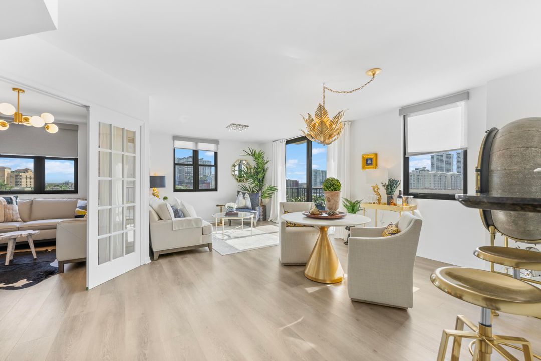 Active With Contract: $599,900 (2 beds, 1 baths, 990 Square Feet)