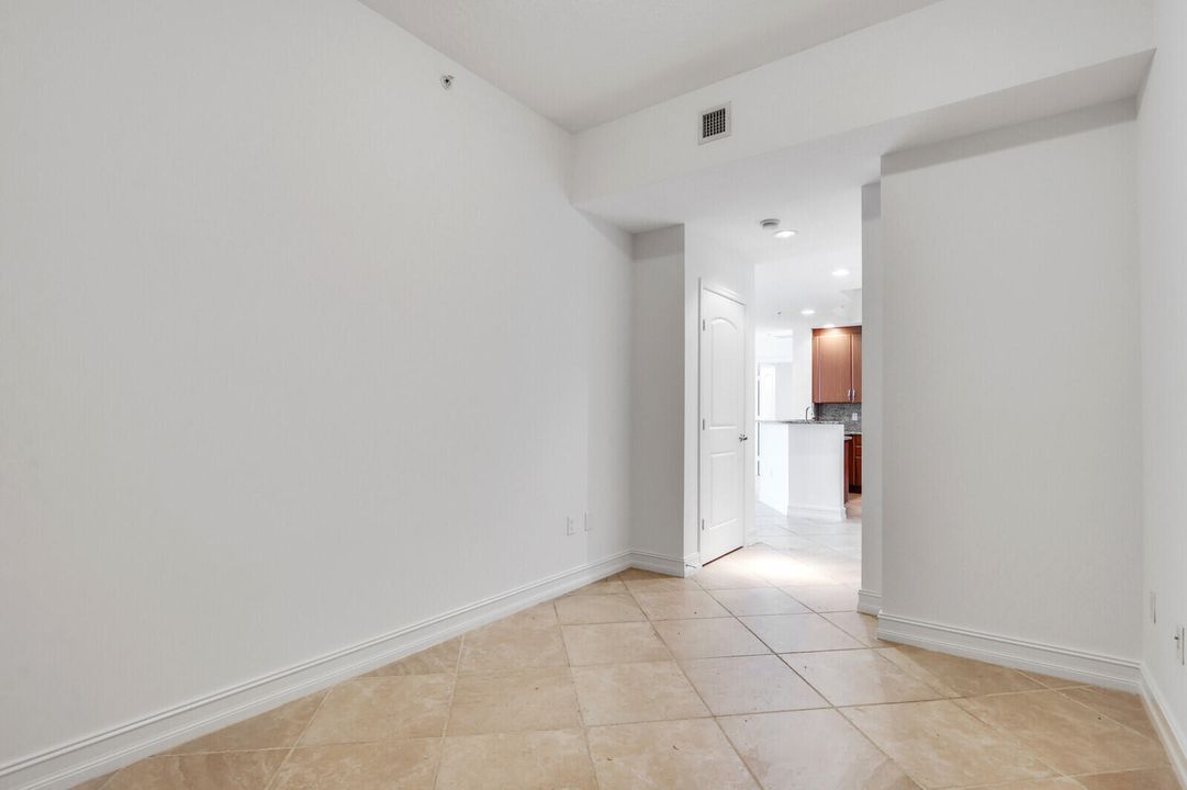 Active With Contract: $4,700 (2 beds, 2 baths, 1648 Square Feet)