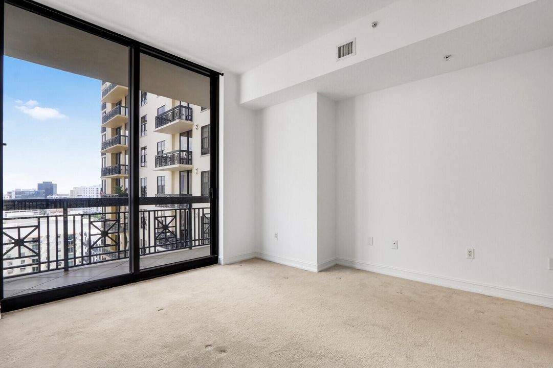 Active With Contract: $4,700 (2 beds, 2 baths, 1648 Square Feet)