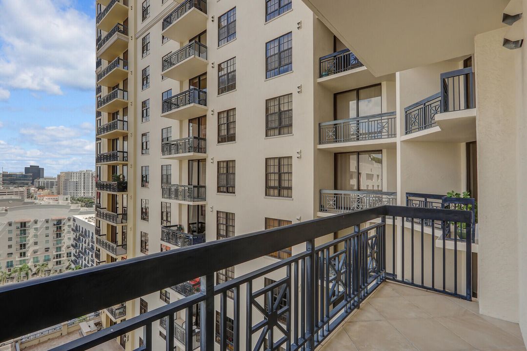 Active With Contract: $4,700 (2 beds, 2 baths, 1648 Square Feet)