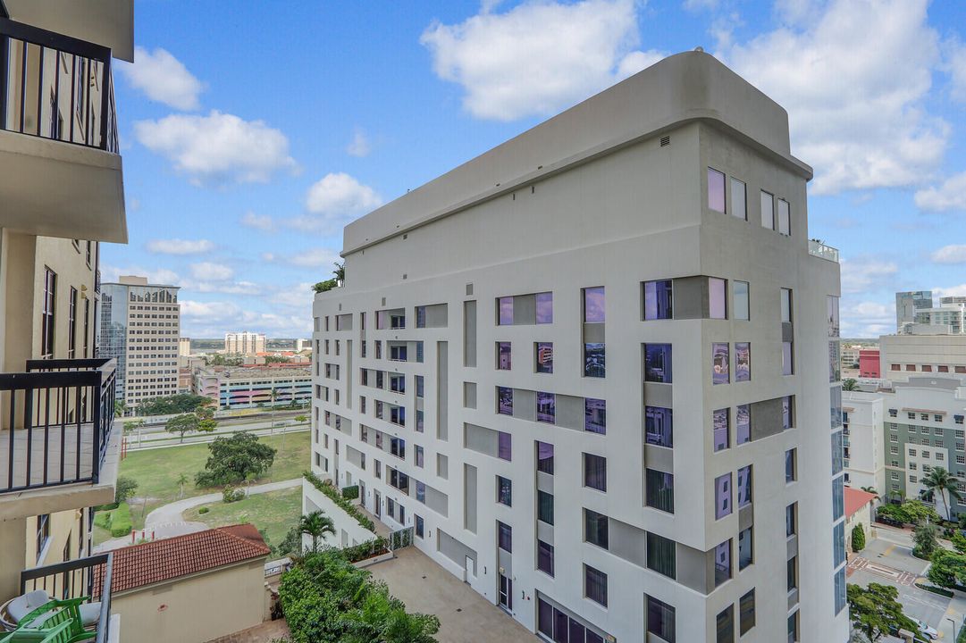 Active With Contract: $4,700 (2 beds, 2 baths, 1648 Square Feet)