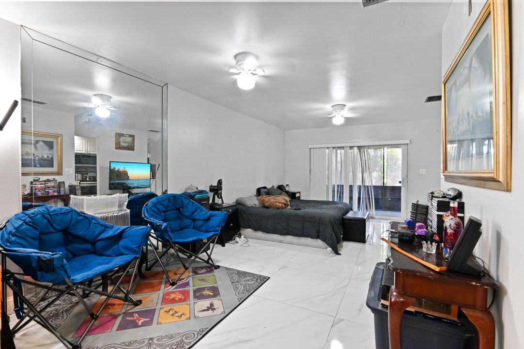 Active With Contract: $385,000 (3 beds, 2 baths, 1223 Square Feet)