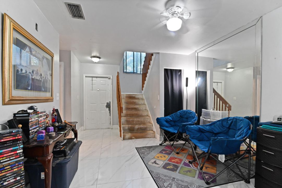 Active With Contract: $385,000 (3 beds, 2 baths, 1223 Square Feet)