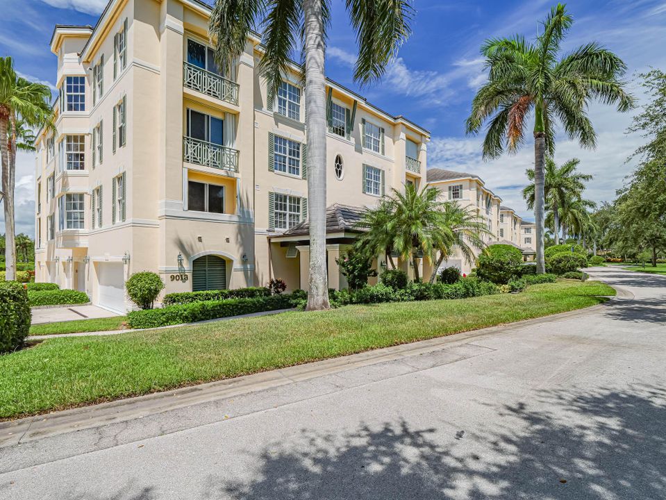 For Sale: $1,390,000 (3 beds, 3 baths, 2760 Square Feet)