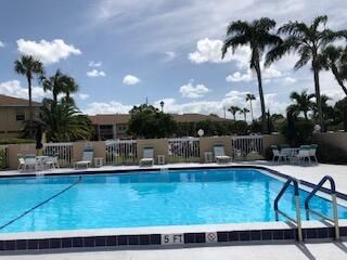 Active With Contract: $1,600 (2 beds, 2 baths, 782 Square Feet)