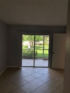 Active With Contract: $1,600 (2 beds, 2 baths, 782 Square Feet)