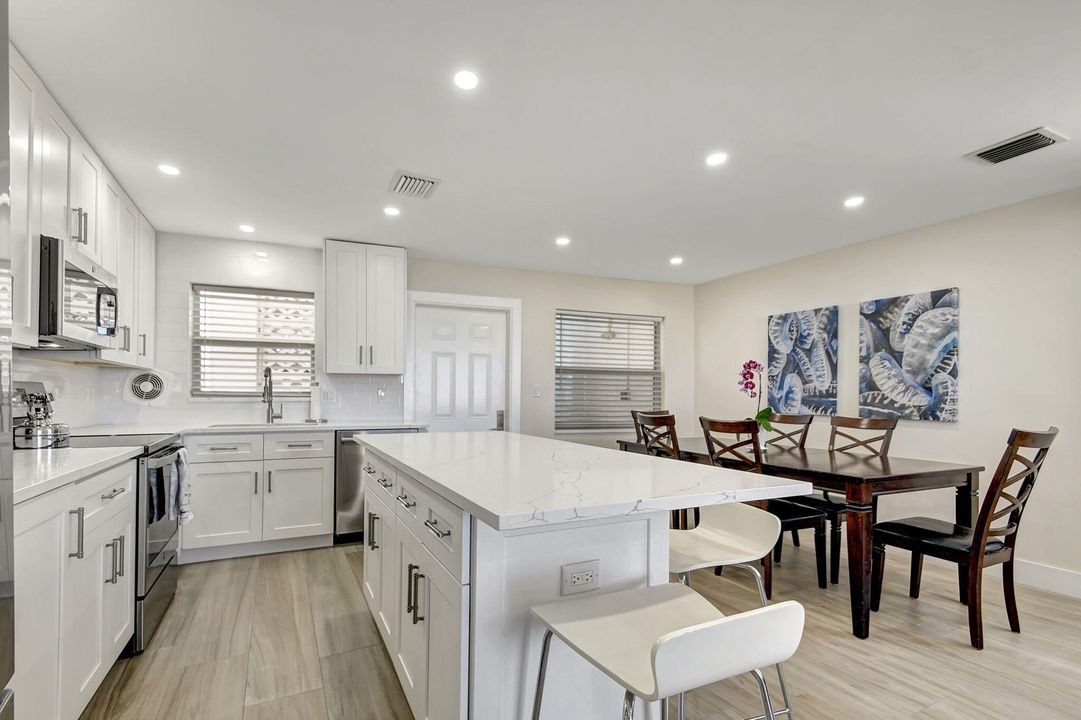 Active With Contract: $7,000 (3 beds, 2 baths, 1696 Square Feet)